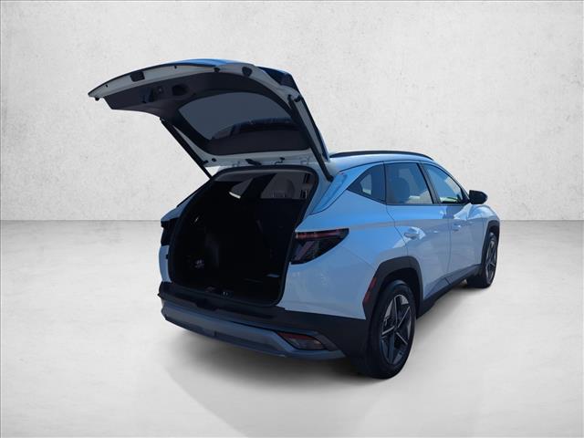 2025 Hyundai Tucson SEL Convenience photo 2
