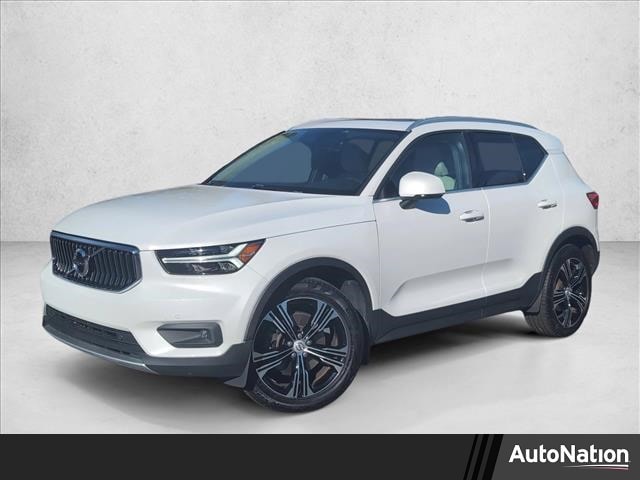 2021 Volvo XC40 Inscription's photo