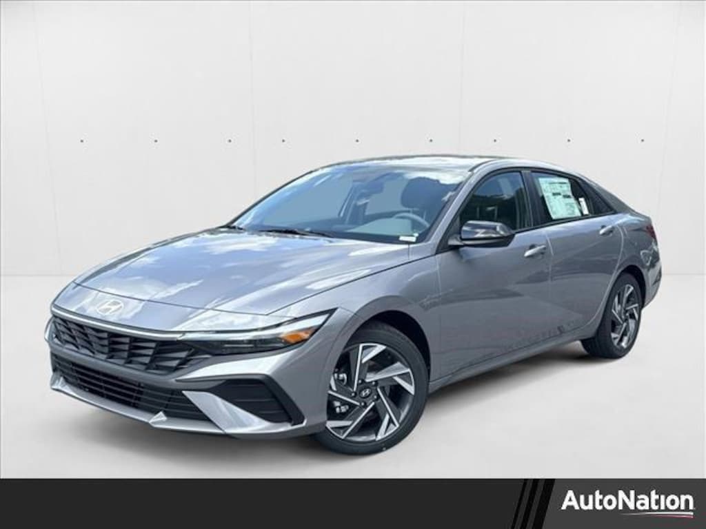 New 2025 Hyundai Elantra SEL Sport 4dr Car