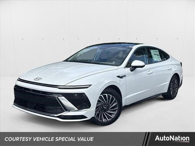 2025 Hyundai Sonata Hybrid Limited's photo
