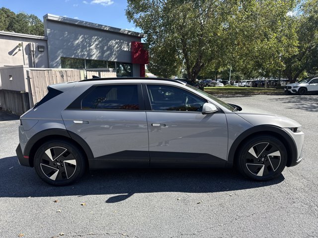 2025 Hyundai Ioniq 5 SEL photo 4