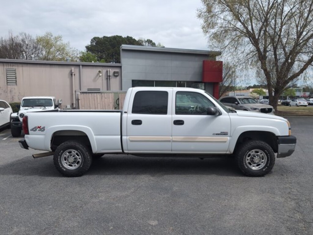 Used 2004 Chevrolet Silverado 2500HD LT Crew Cab Pickup