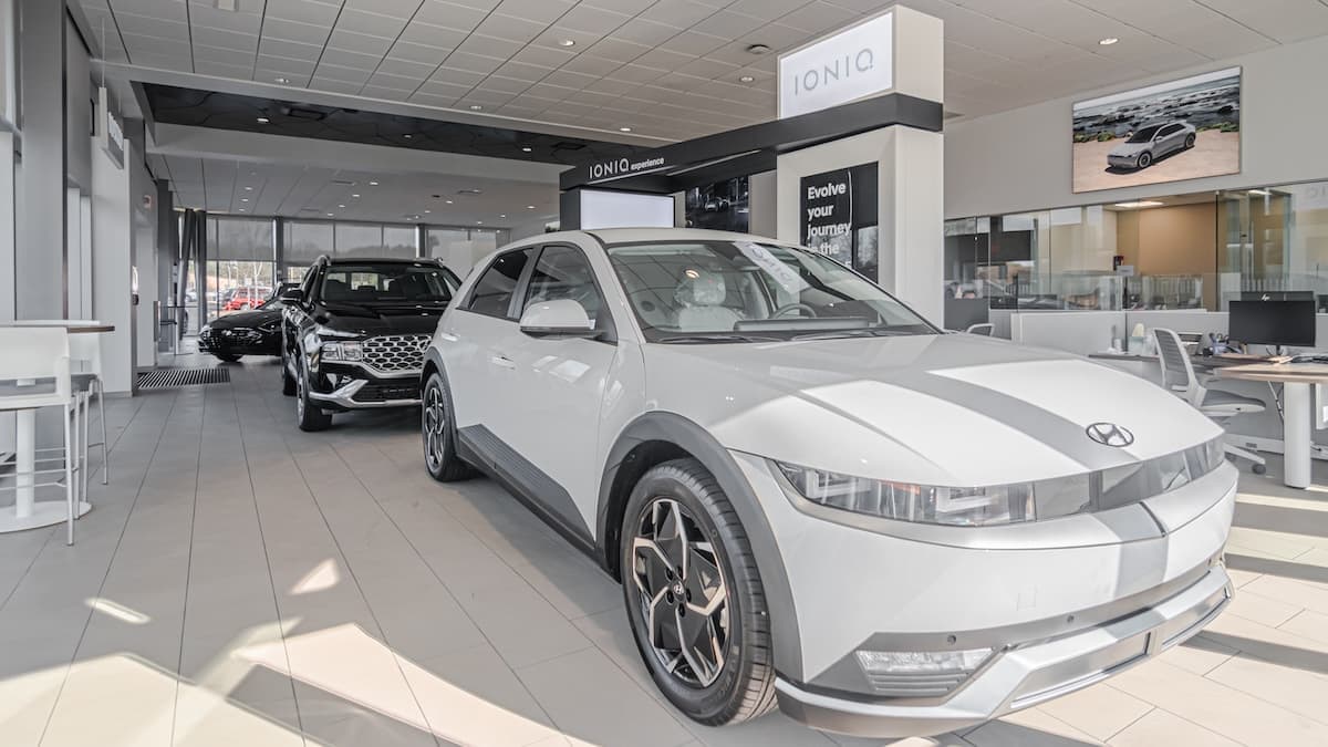 AutoNation Hyundai Mall of Georgia showroom