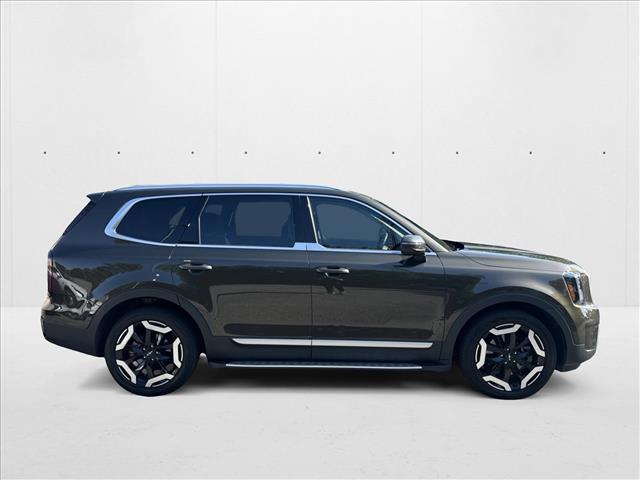 2024 Kia Telluride EX photo 2