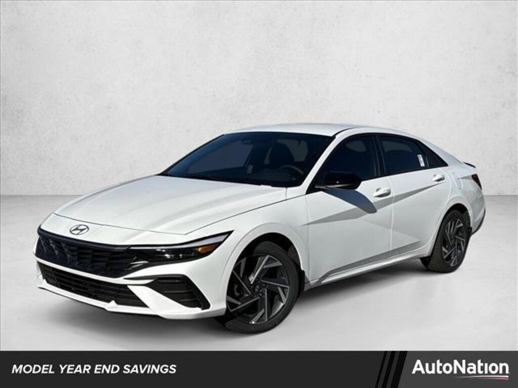 New 2025 Hyundai Elantra SEL Sport 4dr Car