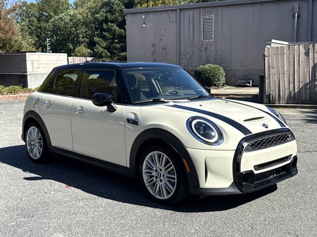 2023 Mini Cooper Hardtop S 4 Door photo 3