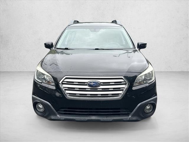 2017 Subaru Outback Premium photo 2