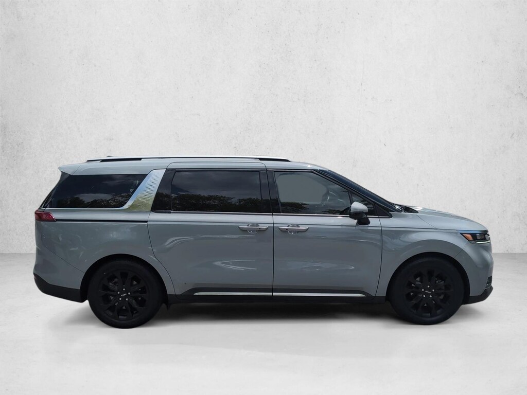 Used 2024 Kia Carnival SX Prestige Mini-van Passenger