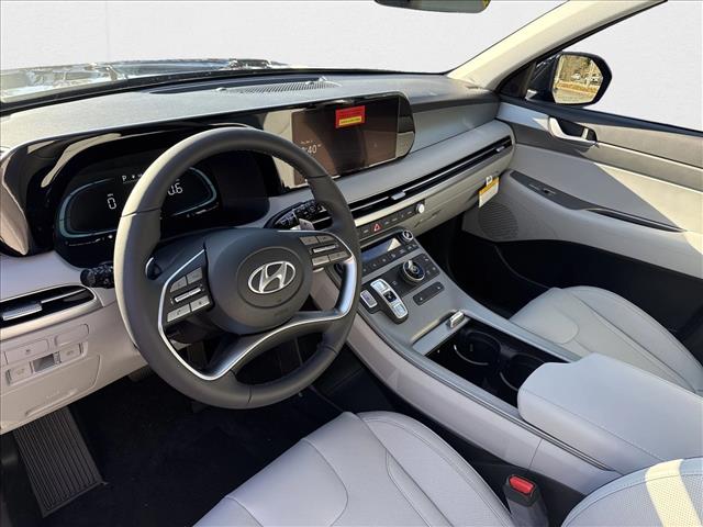 2025 Hyundai Palisade SEL photo 2