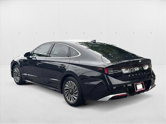2025 Hyundai Sonata Hybrid Limited - Photo 9