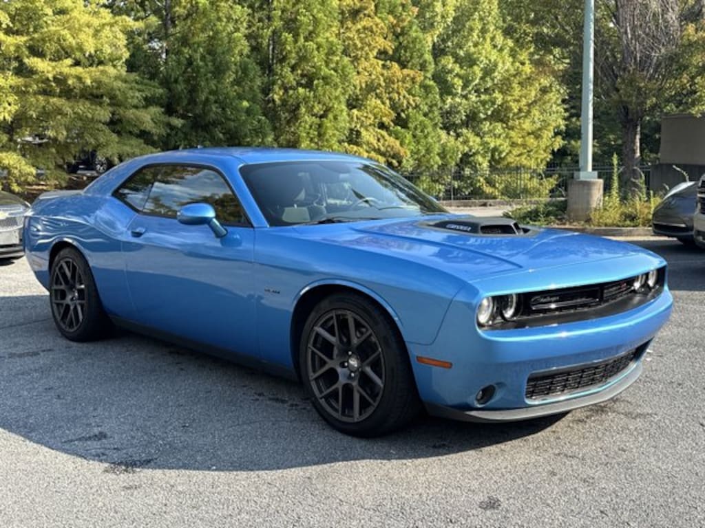 Used 2016 Dodge Challenger R/T Shaker 2dr Car