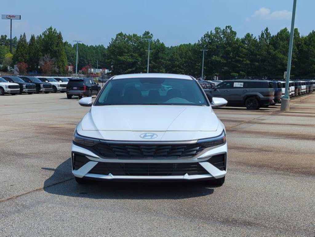 New 2026 Hyundai Elantra Hybrid Blue 4dr Car
