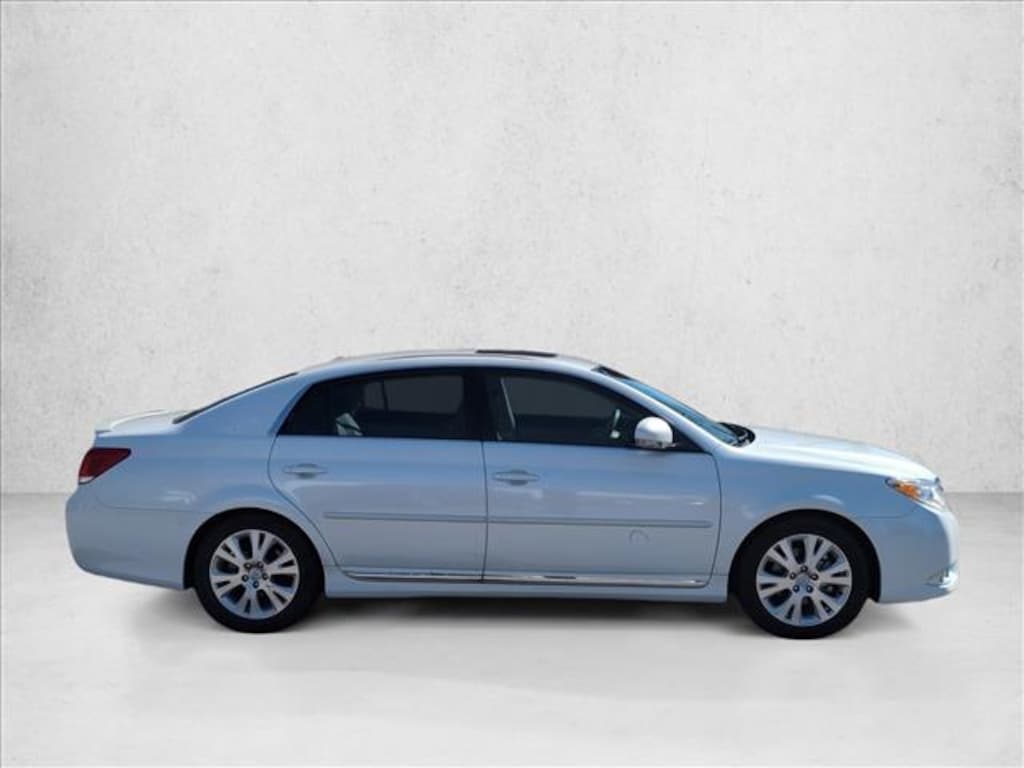 Used 2011 Toyota Avalon 4dr Car
