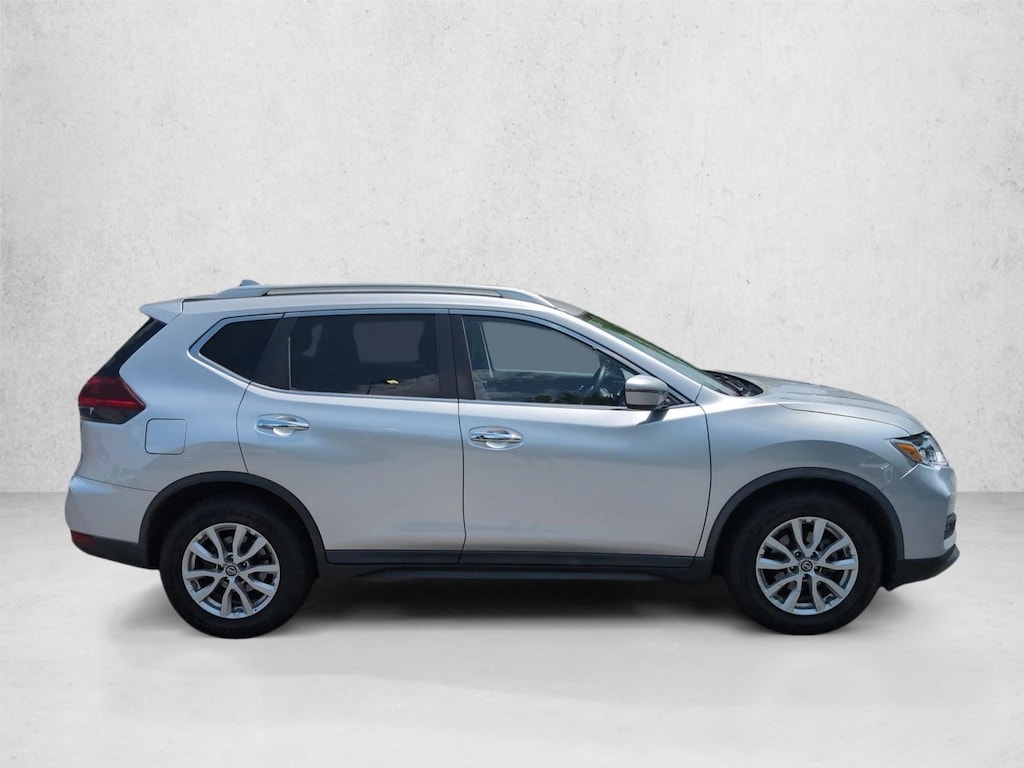 Used 2020 Nissan Rogue SV Sport Utility