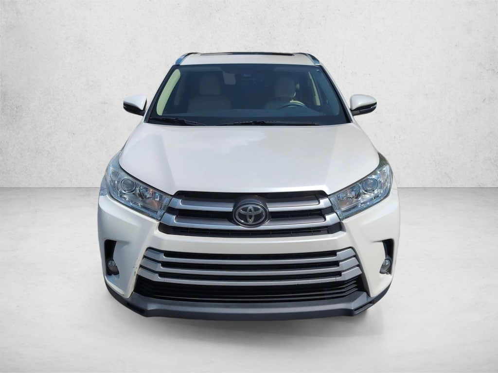 Used 2019 Toyota Highlander XLE Sport Utility