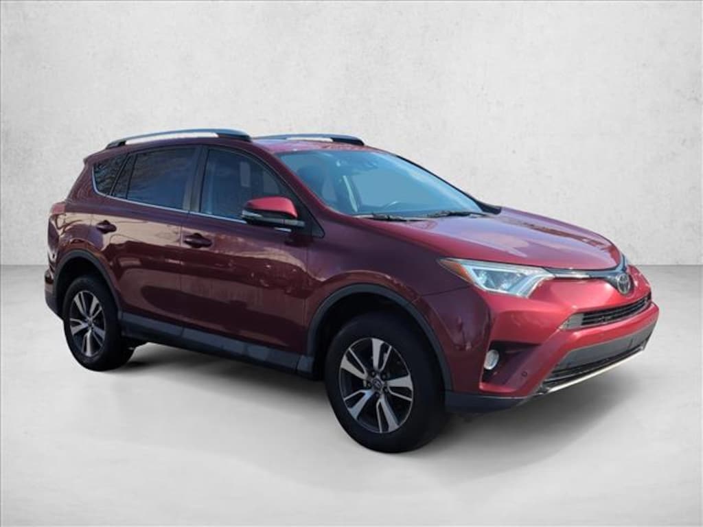 Used 2018 Toyota RAV4 XLE Sport Utility