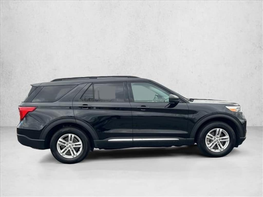 Used 2022 Ford Explorer XLT Sport Utility