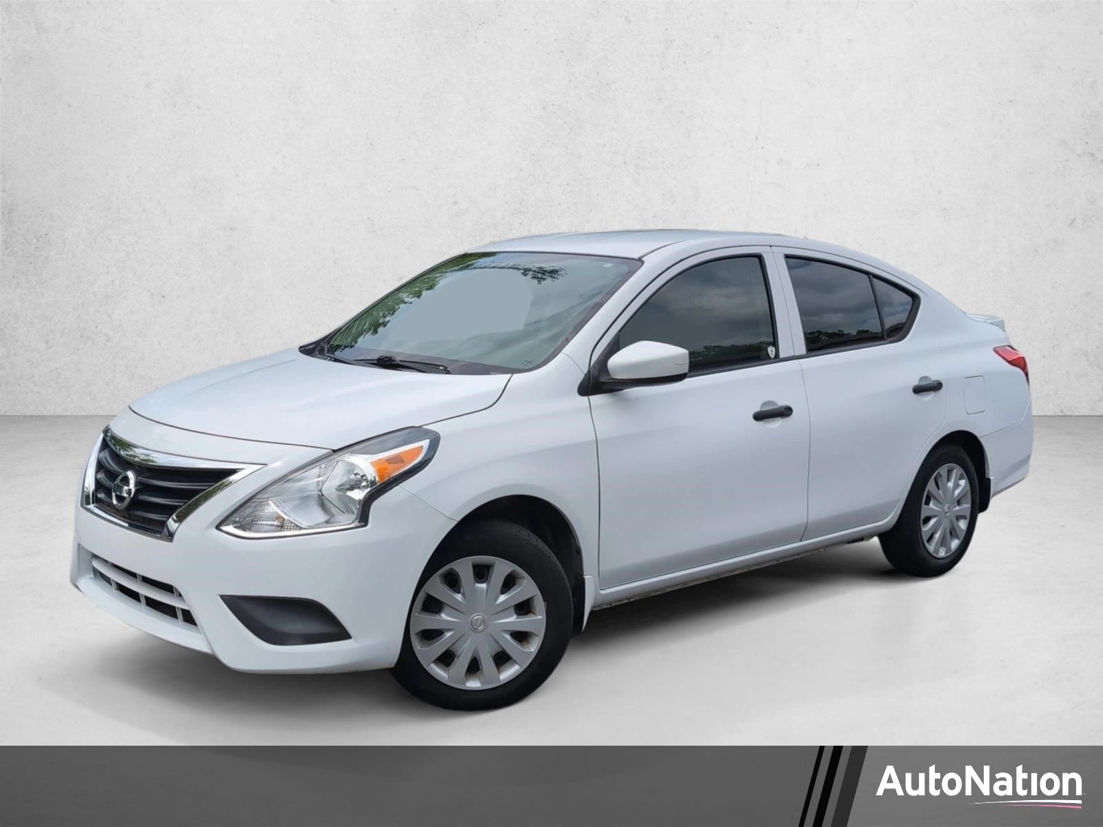 2017 Nissan Versa 1.6 S Plus CVT's photo