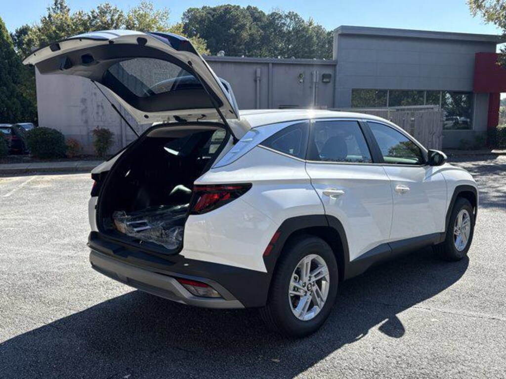New 2026 Hyundai Tucson SE FWD Sport Utility