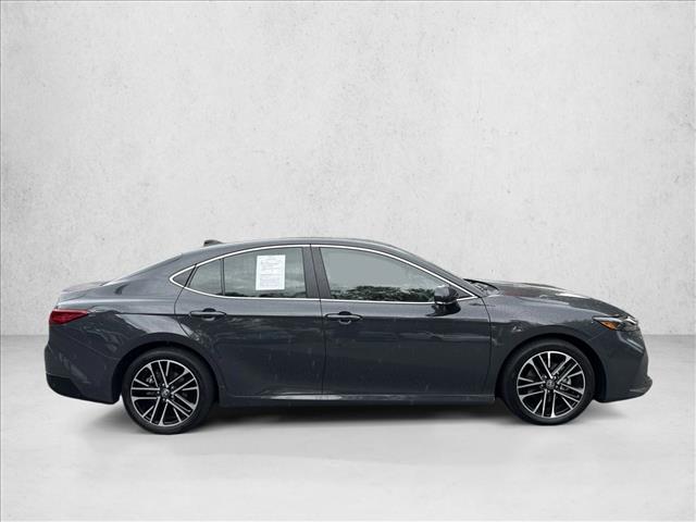 2025 Toyota Camry XLE photo 4