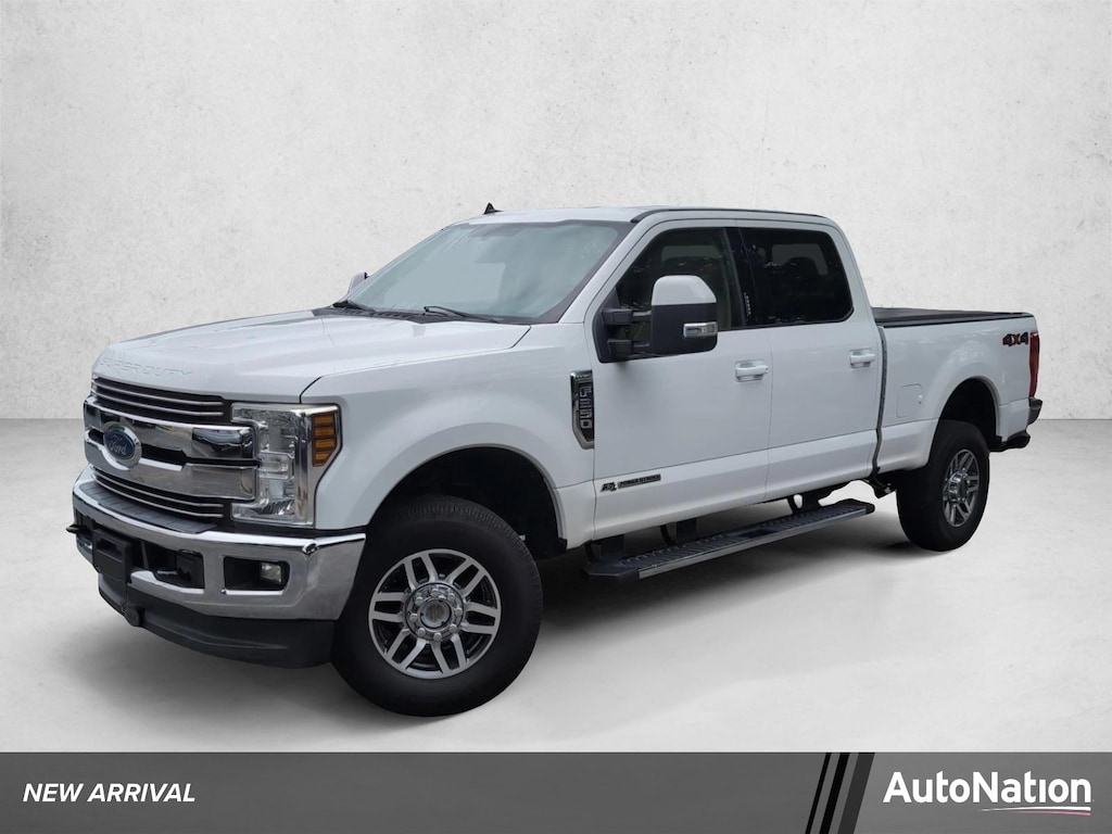 Used 2019 Ford F-250 LARIAT Crew Cab Pickup