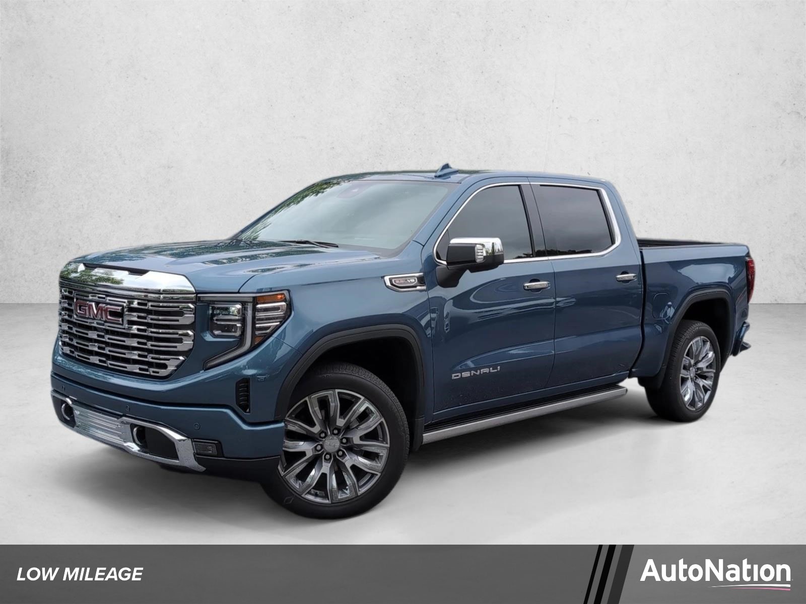 2026 GMC Sierra 4WD Crew Cab Short Box Denali's photo