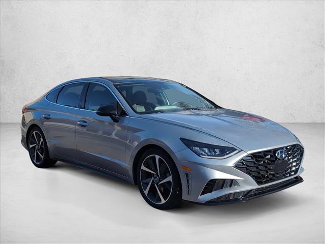 2021 Hyundai Sonata SEL Plus photo 3