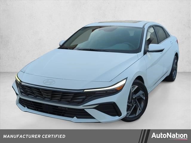 2025 Hyundai Elantra SEL's photo