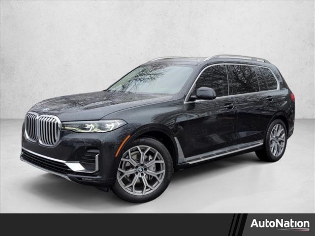 2022 BMW X7 40i's photo