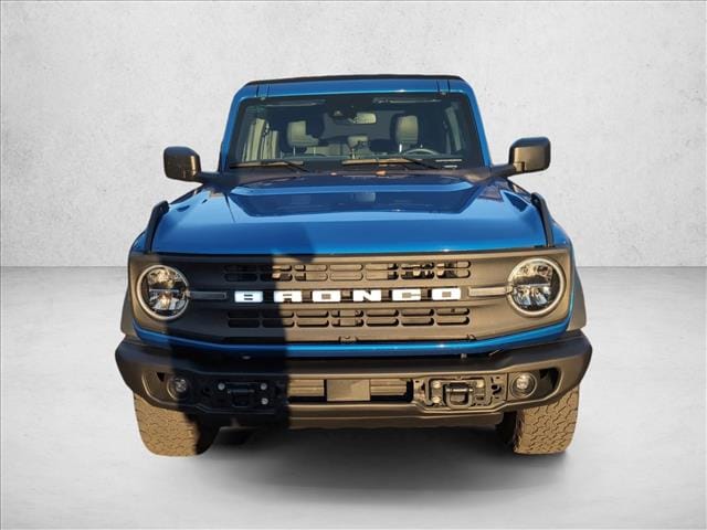 2023 Ford Bronco Black Diamond photo 2