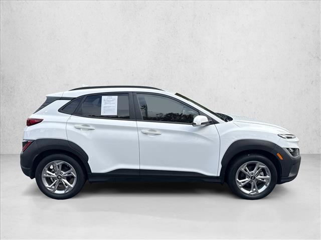 2022 Hyundai Kona SEL photo 4