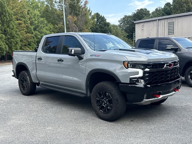 2024 Chevrolet Silverado 1500 ZR2 photo 3