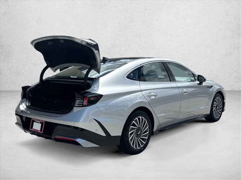 Certified 2025 Hyundai Sonata Hybrid Limited 4dr Car