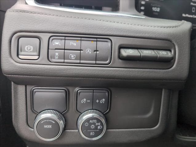 2023 GMC Yukon Denali - Photo 17