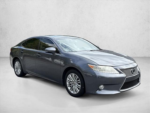 2013 Lexus ES 350 photo 3
