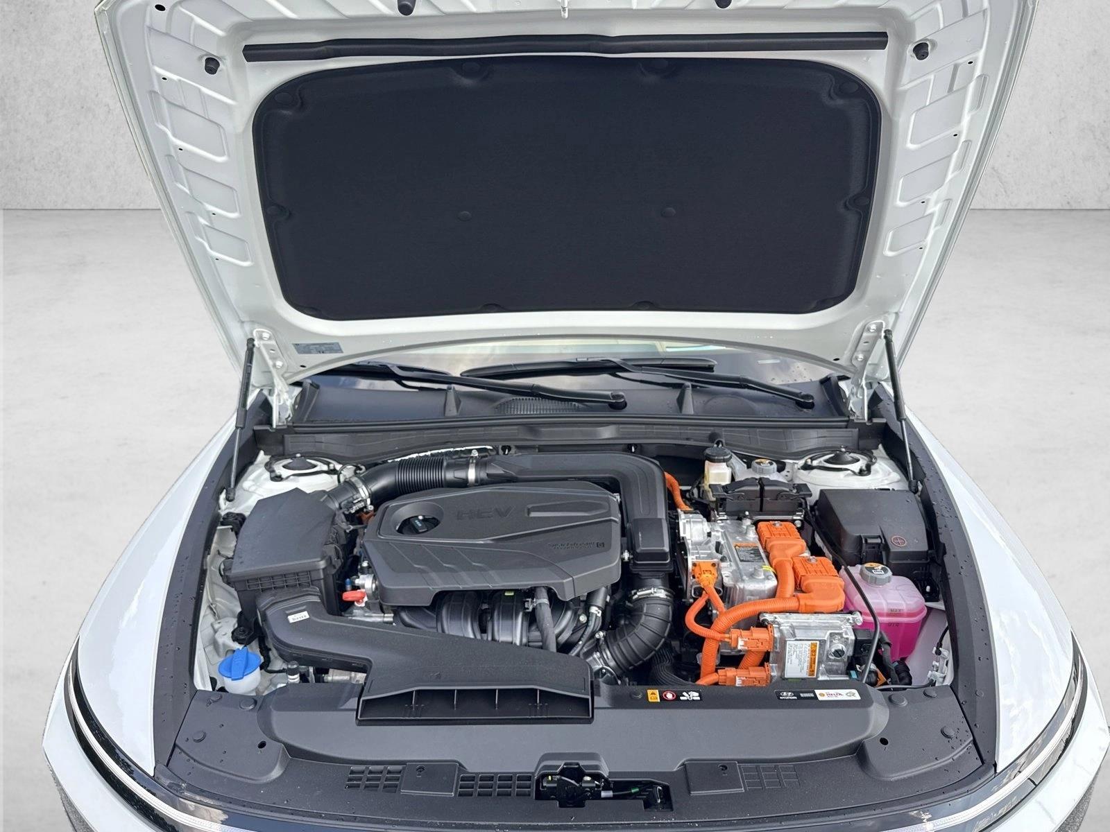 2025 Hyundai Sonata Hybrid Limited - Photo 17