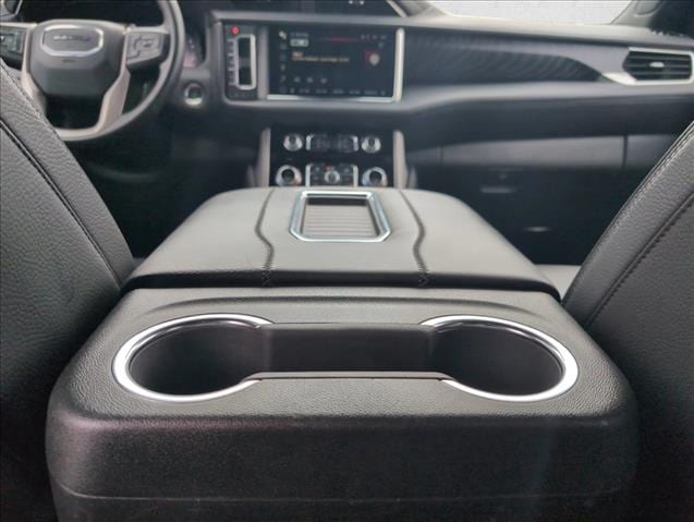 2023 GMC Yukon Denali - Photo 20