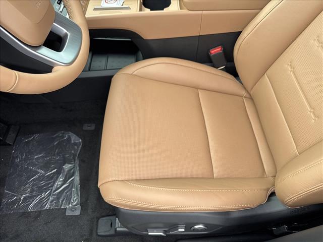 2025 Hyundai Santa Fe Limited Sport photo 3