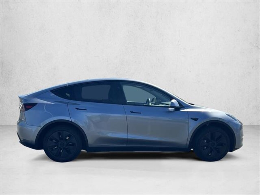 Used 2025 Tesla Model Y Long Range Sport Utility
