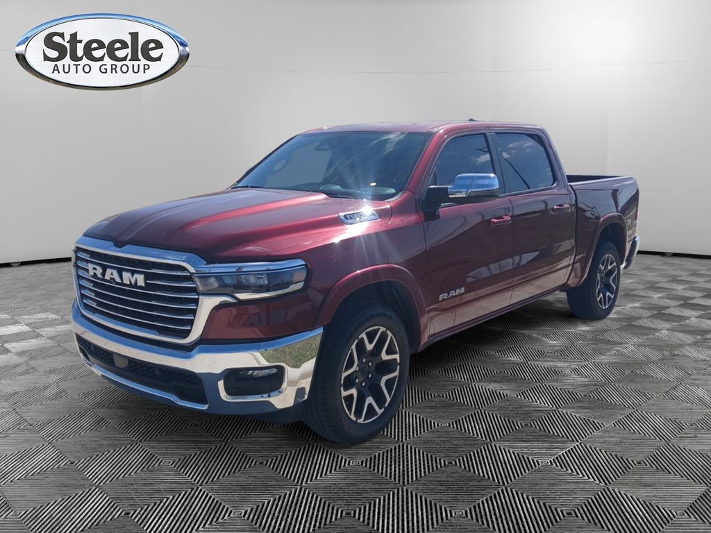 2025 Ram 1500 Truck Crew Cab 
