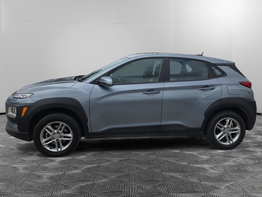 Used 2021 Hyundai Kona SE with VIN KM8K12AA7MU665464 for sale in New Braunfels, TX