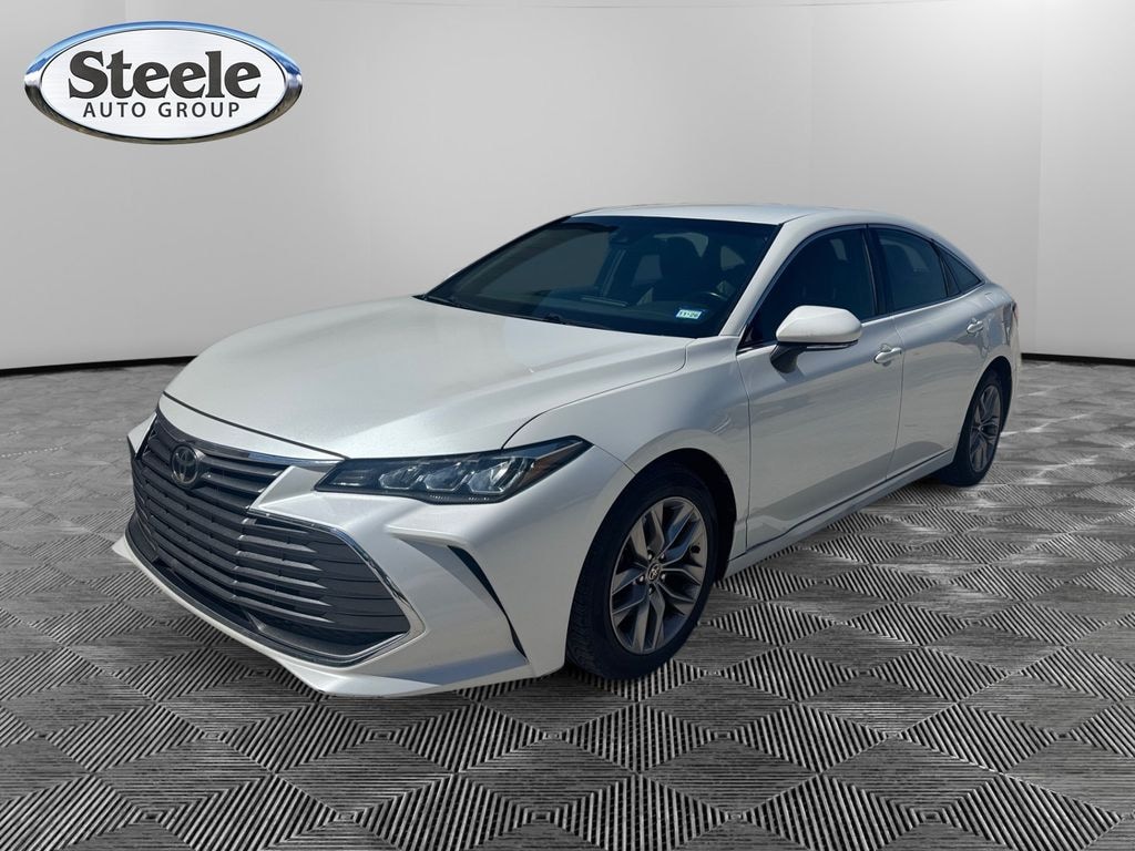 Used 2022 Toyota Avalon XLE Sedan