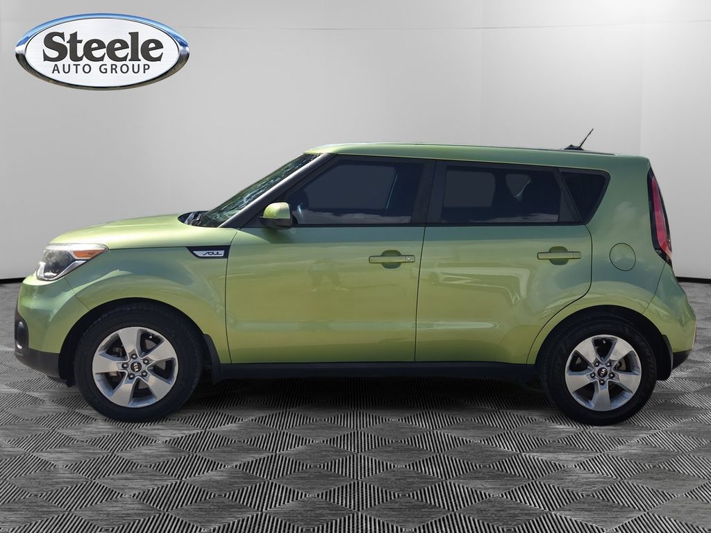 Used 2017 Kia Soul Base with VIN KNDJN2A21H7878878 for sale in New Braunfels, TX