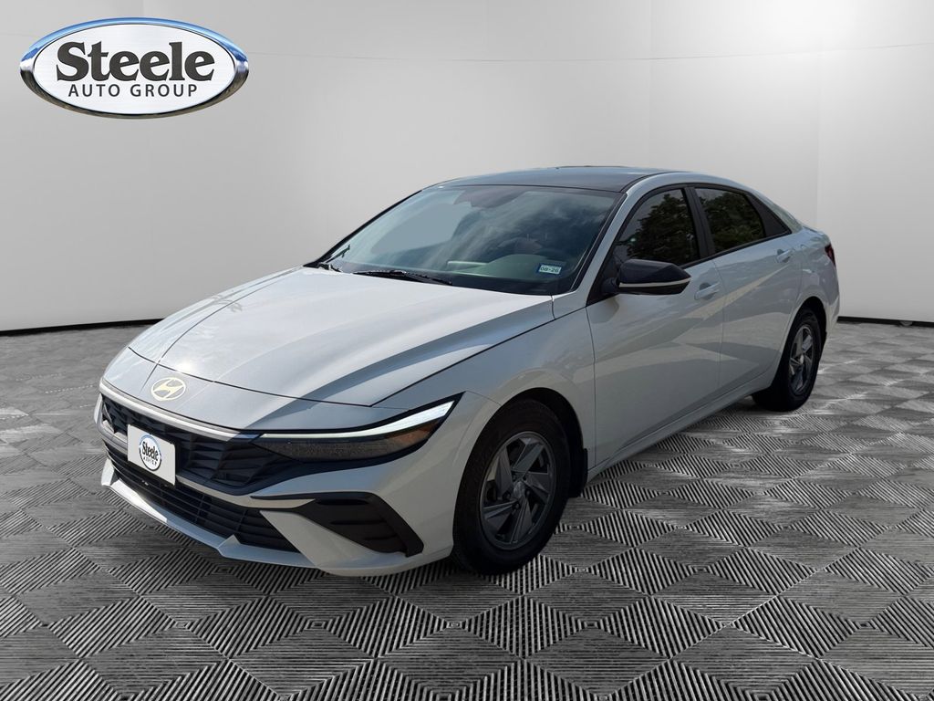 2024 Hyundai Elantra Sedan 
