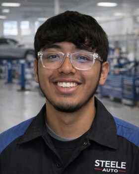 Staff member Alan Ramirez from ID_4ed7a2