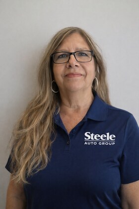 Staff member Esther Villegas from ID_e3b7ad