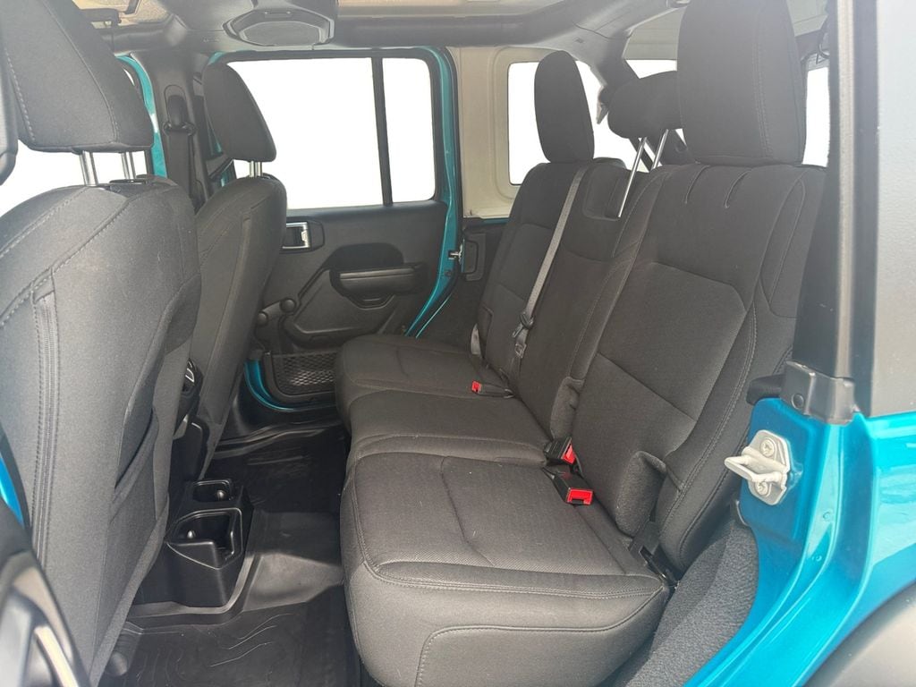 Photo 13