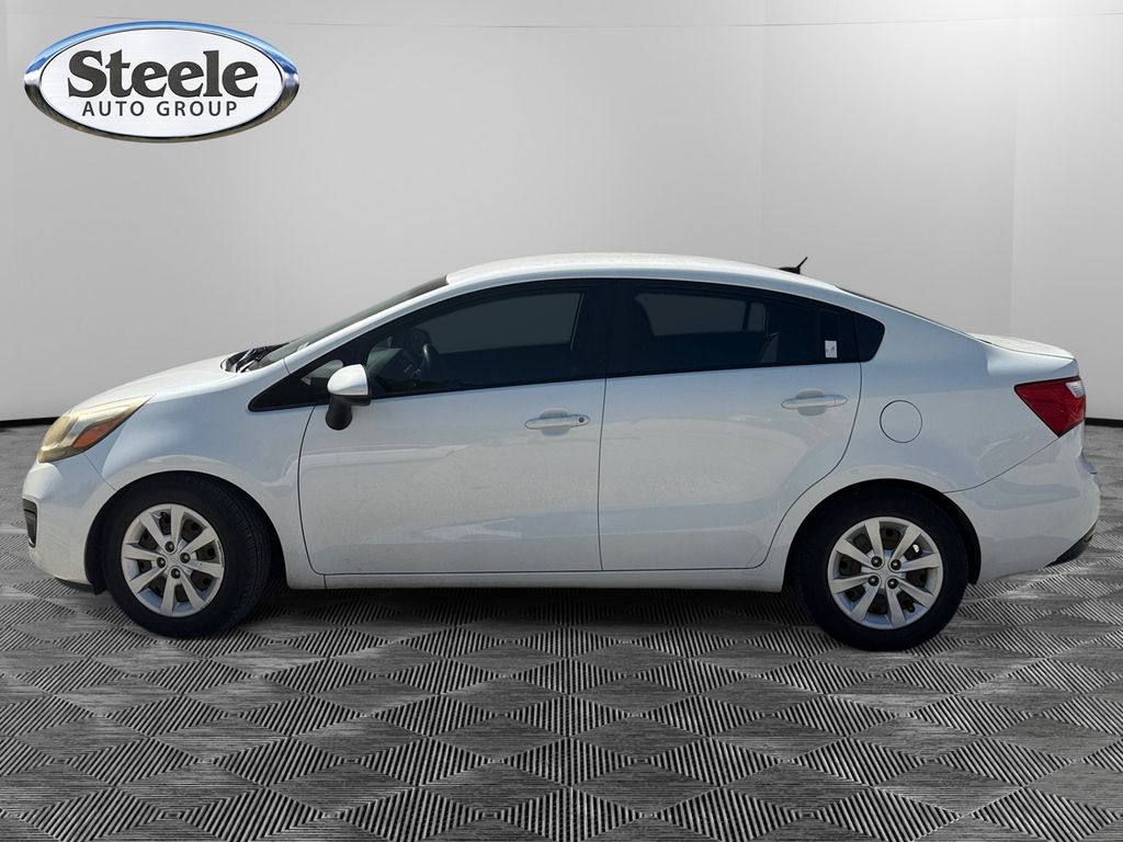 Used 2014 Kia Rio LX with VIN KNADM4A39E6400565 for sale in New Braunfels, TX