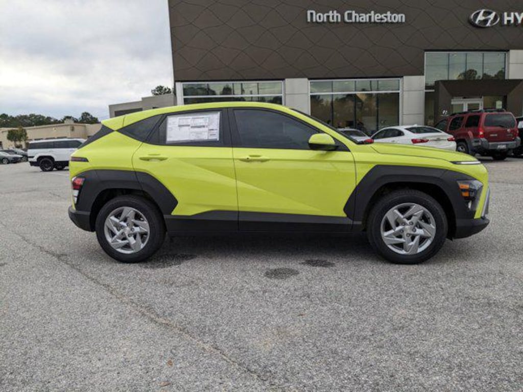 New 2025 Hyundai Kona SE FWD SUV