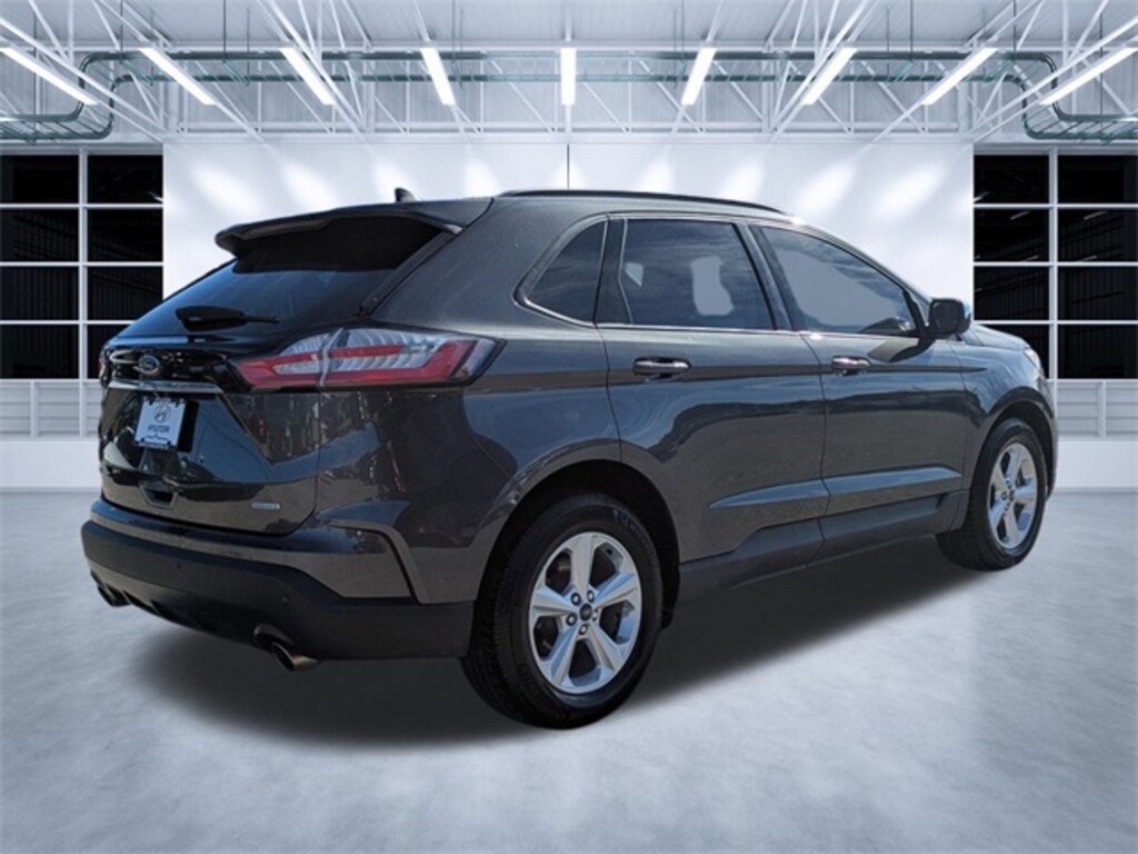 Used 2020 Ford Edge SE SUV